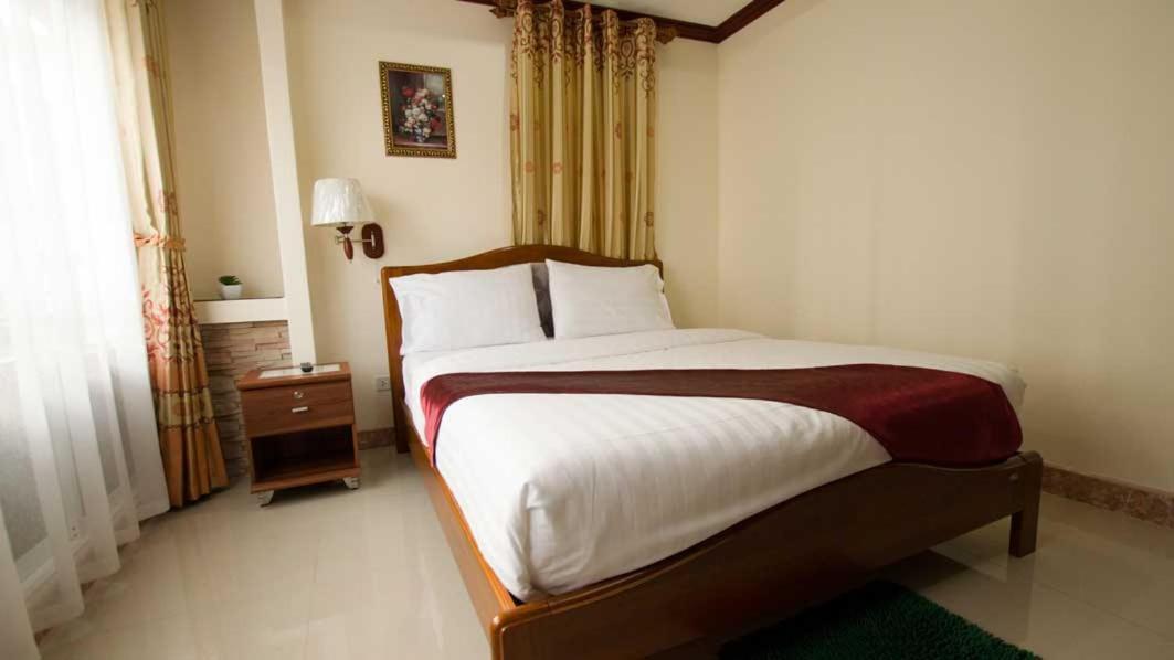 Bluebird Inn Pattaya Exteriör bild